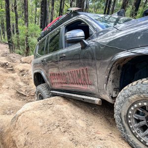 Rock Sliders Welded, Suitable for Toyota Land Cruiser 300 Series, 2022 to Current