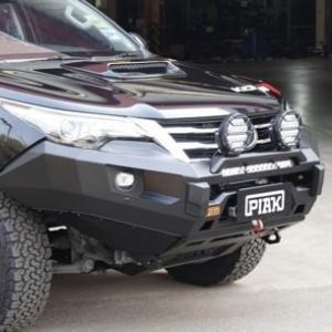 Elite Non Loop Bar (Orange Recovery Points & Black Bash Plate) for Toyota Fortuner (8/2015 to 5/2018)