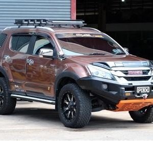 Elite Non Loop Bar (Orange Recovery Points & Black Bash Plate) for Isuzu D-Max (11/2013 to 10/2016)